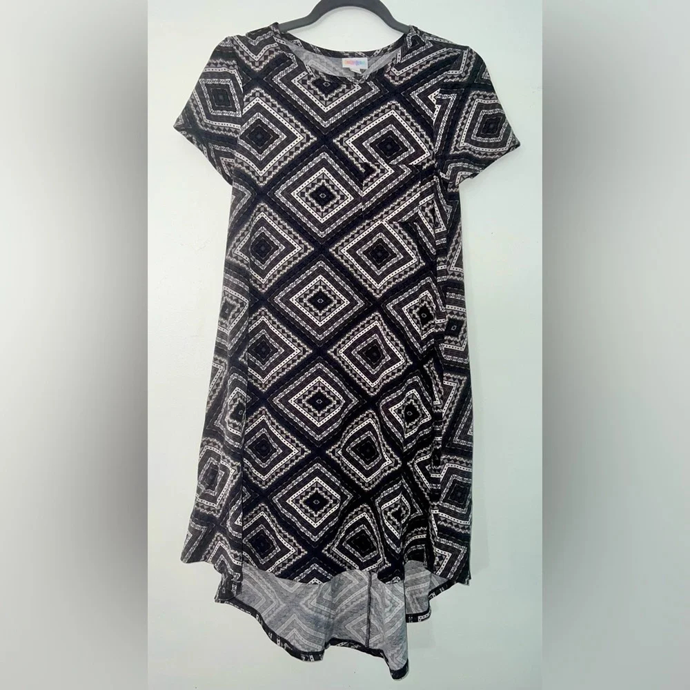 LuLaRoe Black and Gray Geometric Carly Dress - Picture 2 of 4